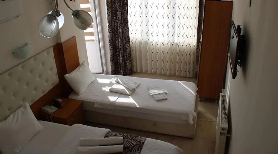 Efeler Otel 0*, Edremit (Balikesir) Turkey
